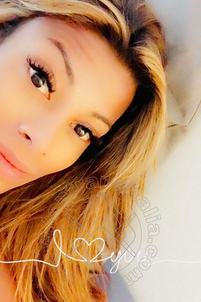 Foto selfie 20 di Miriany Ribeiro Pornostar transex Perugia