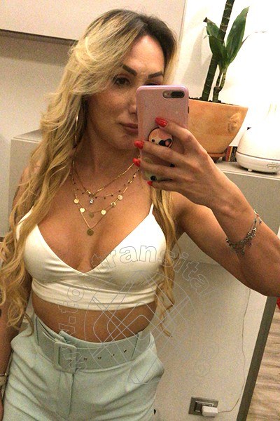 Foto selfie 68 di Raphaela Martins Pornostar transex Albisola Superiore