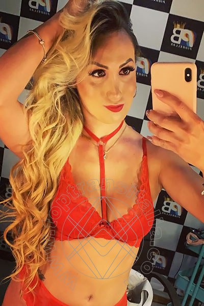 Foto selfie 66 di Raphaela Martins Pornostar transex Albisola Superiore