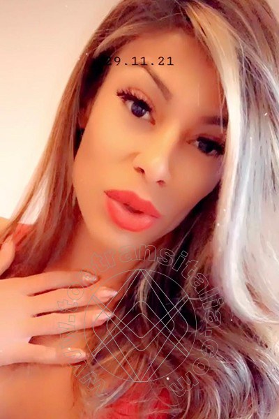 Foto selfie 18 di Miriany Ribeiro Pornostar transex Perugia