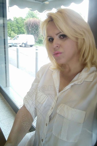 Foto selfie 92 di Raffaella Bastos transex Ceres