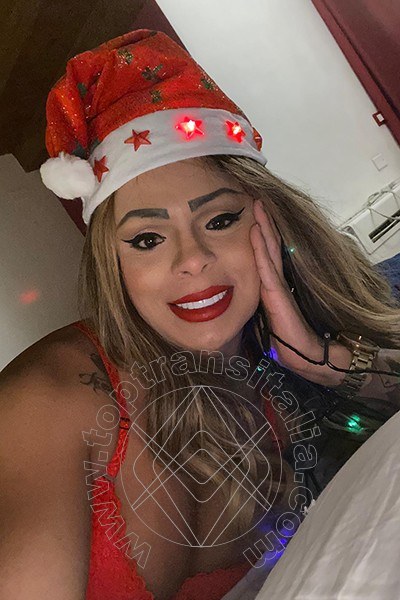 Foto selfie 22 di Thayla Santos Pornostar transex Milano