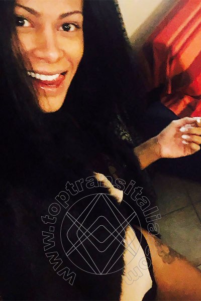 Foto selfie 44 di Miriany Ribeiro Pornostar transex Perugia