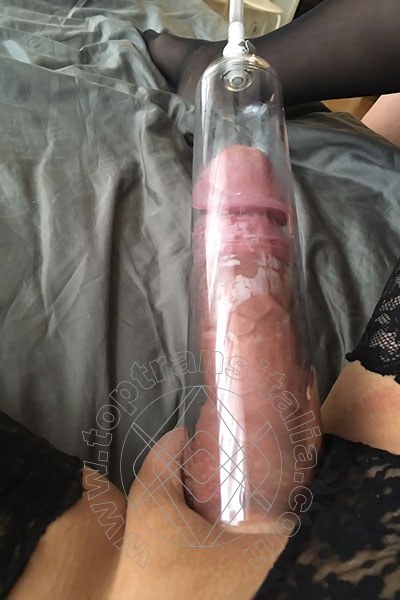 Foto selfie hot 12 di Monisa Vanboc transex Anversa
