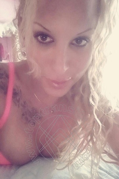 Foto selfie 32 di Barby Piel Morena Latina transex Hannover