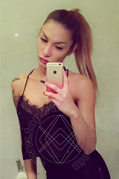 Foto selfie 2 di Nina La Bambola Asiatica transex Parma