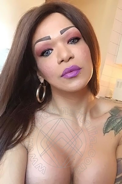 Foto selfie 18 di Lorena Senicar transex Viareggio