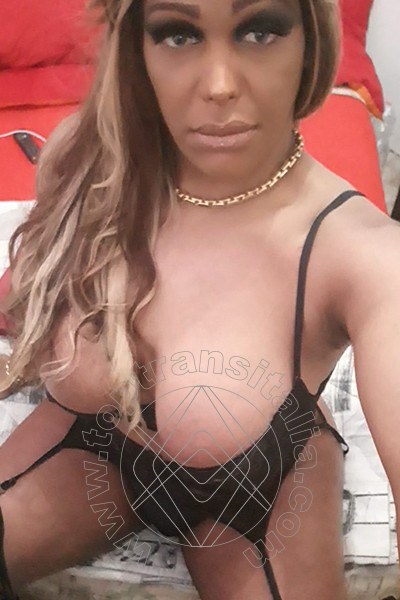 Foto selfie 12 di Nora transex Cosenza