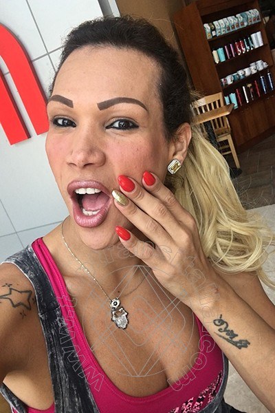 Foto selfie 93 di Jhoany Wilker Pornostar transex Bari