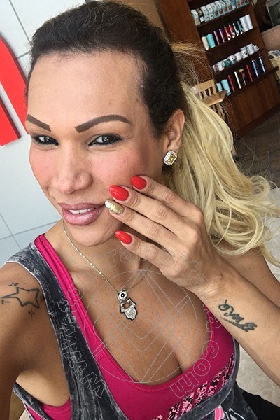 Foto selfie 86 di Jhoany Wilker Pornostar transex Bari