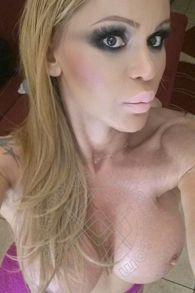 Foto selfie 23 di Evelyn Braga transex Dundalk