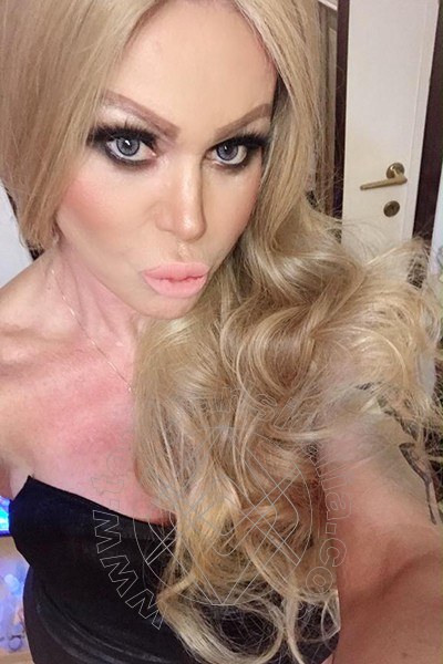 Foto selfie 18 di Evelyn Braga transex Dundalk