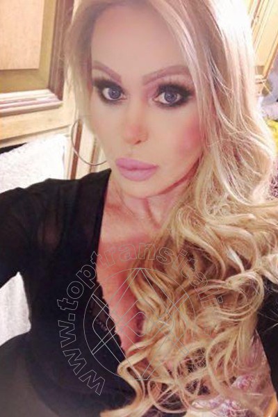 Foto selfie 19 di Evelyn Braga transex Dundalk