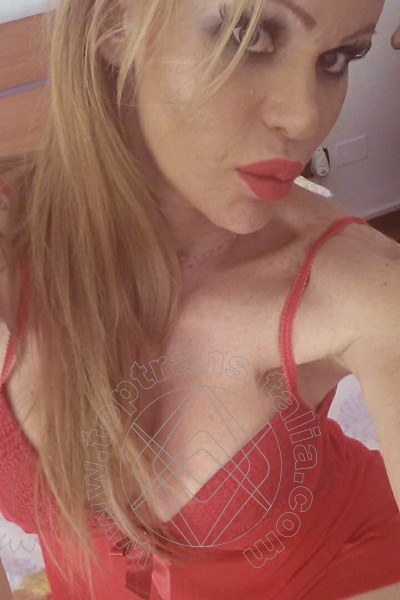 Foto selfie 21 di Evelyn Braga transex Dundalk