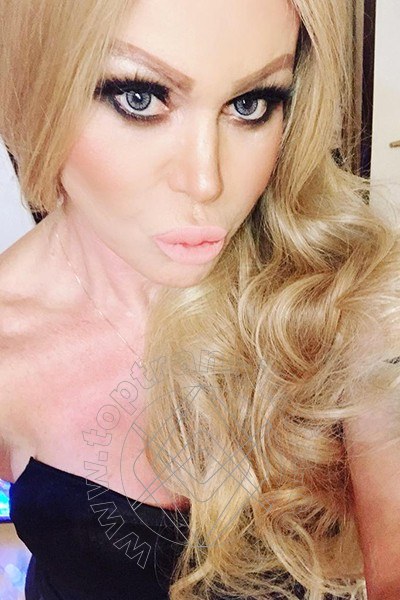 Foto selfie 17 di Evelyn Braga transex Dundalk