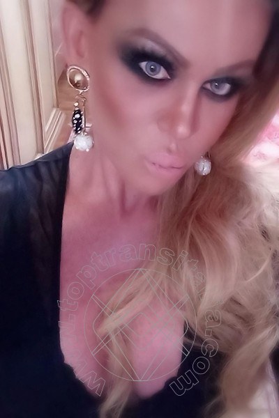 Foto selfie 14 di Evelyn Braga transex Dundalk
