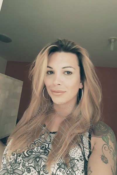 Foto selfie 12 di Julie Berdu Pornostar transex Parigi