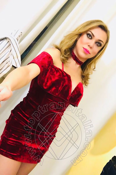 Foto selfie di Karina Lear transex Quartucciu