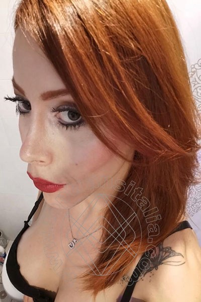 Foto selfie 27 di Giselly Kherllakian transex Colonnella