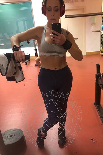 Foto selfie 16 di Giselly Kherllakian transex Colonnella