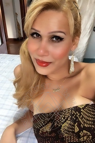 Foto selfie 93 di Jenny Lopez transex Altopascio