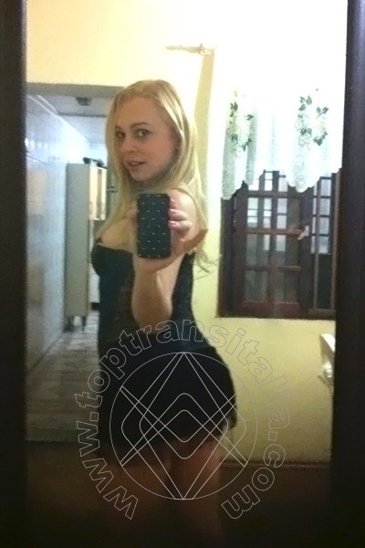 Foto selfie 33 di Michelly Ximenez Pornostar transex Parma