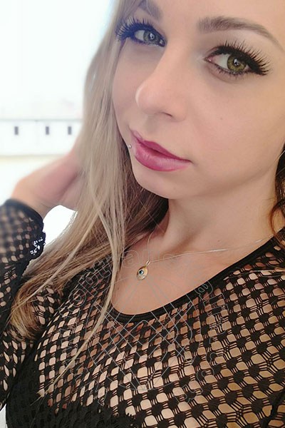 Foto selfie 28 di Michelly Ximenez Pornostar transex Parma