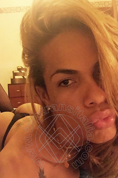 Foto selfie 9 di Tiffany Lima transex Roma