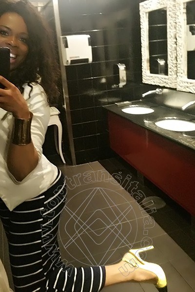 Foto selfie 16 di Monya Morosini transex Udine
