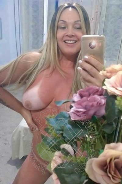 Foto selfie 52 di Dayane Callegare Pornostar transex Albissola Marina