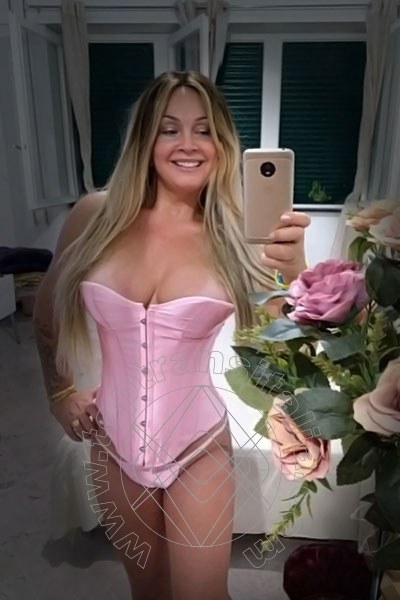 Foto selfie 57 di Dayane Callegare Pornostar transex Albissola Marina