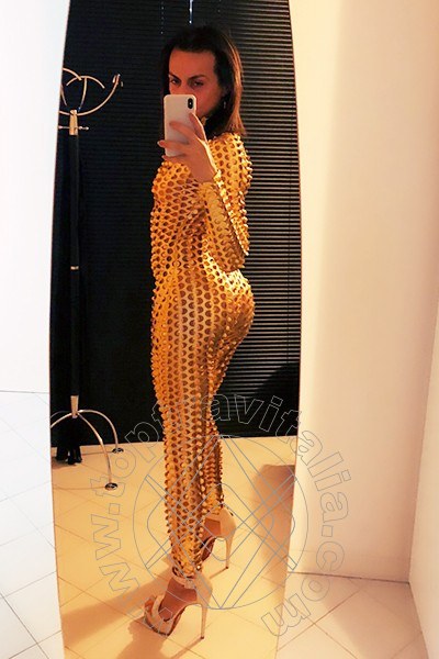 Foto selfie 89 di Samantha Dumont transex Riccione