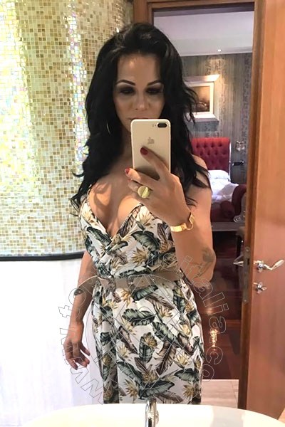 Foto selfie 16 di Natalia Rodrigues Pornostar transex Conegliano