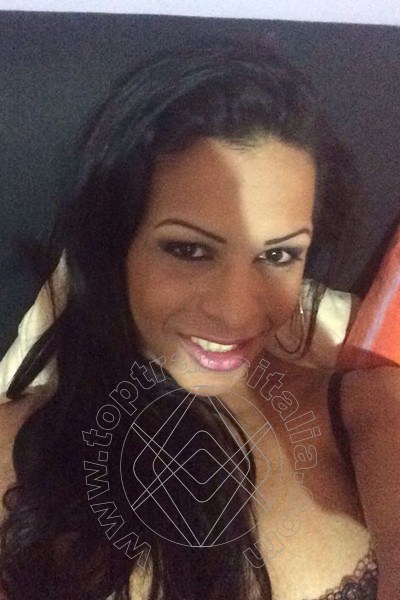 Foto selfie 30 di Natalia Rodrigues Pornostar transex Conegliano