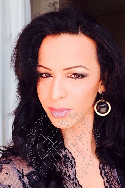 Foto selfie 25 di Natalia Rodrigues Pornostar transex Conegliano