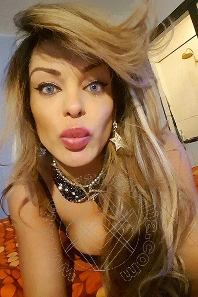 Foto selfie 98 di Ingrid Lemos transex Roma