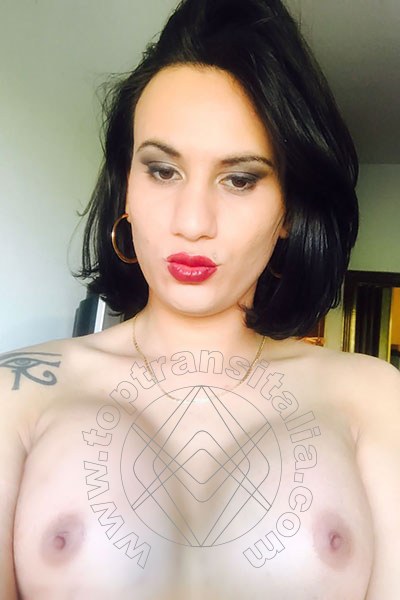 Foto selfie di Miranda Pinocchio Pornostar transex Bari