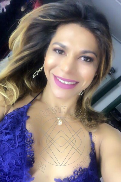 Foto selfie 6 di Danyella Alves Pornostar transex Lido Di Camaiore