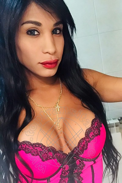 Foto selfie 33 di Mikaella Pimentell Pornostar transex Roma