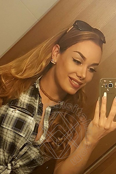 Foto selfie 99 di Kalena Rios Pornostar transex Milano