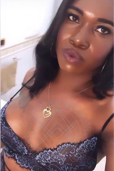 Foto selfie 22 di Paloma TerzaGamba transex Caserta