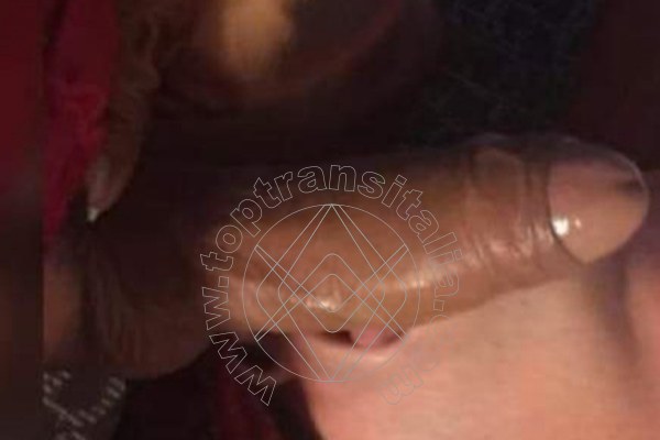 Foto selfie hot 32 di Naomy Xl transex Genova