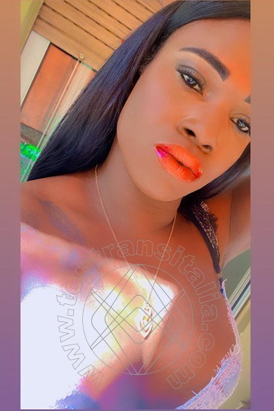 Foto selfie 21 di Paloma TerzaGamba transex Caserta