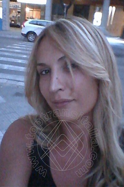 Foto selfie di Monika Blond transex Bari