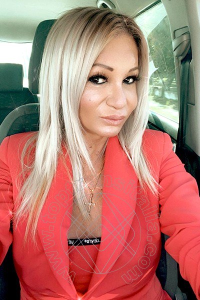 Foto selfie 440 di Pamy La Diva Stellare transex Losanna