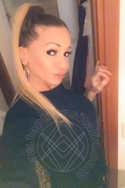 Foto selfie 504 di Pamy La Diva Stellare transex Losanna