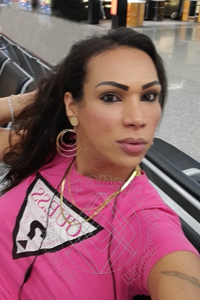 Foto selfie 45 di Jhoany Wilker Pornostar transex Bari