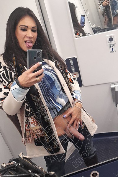 Foto selfie hot 13 di Jhoany Wilker Pornostar transex Bari