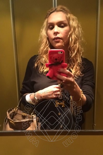 Foto selfie 161 di Adriana Ventury Pornostar transex Roma