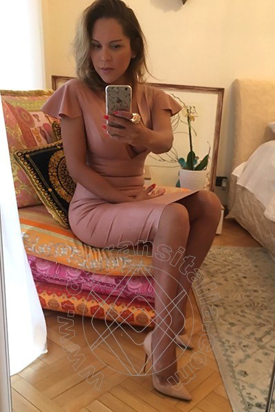 Foto selfie 122 di Adriana Ventury Pornostar transex Roma